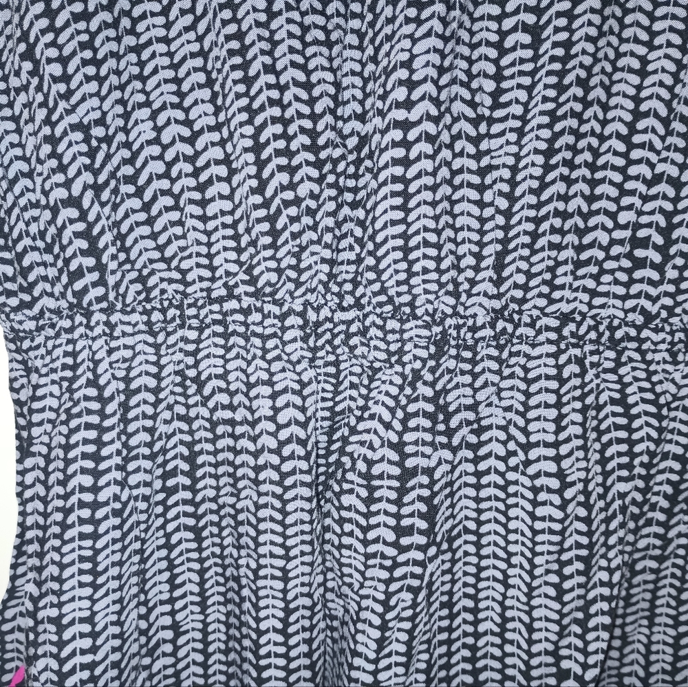 Dress - Picture 6 of 8